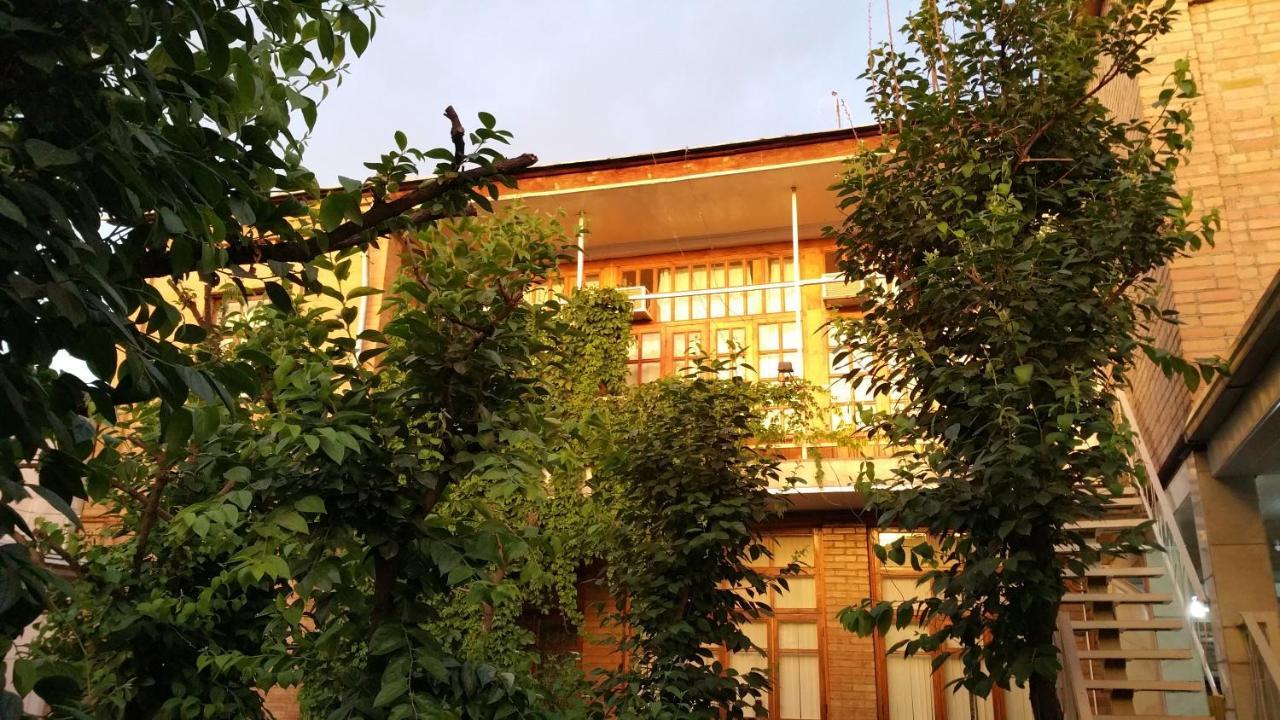 Gulnara Guesthouse Ташкент Экстерьер фото