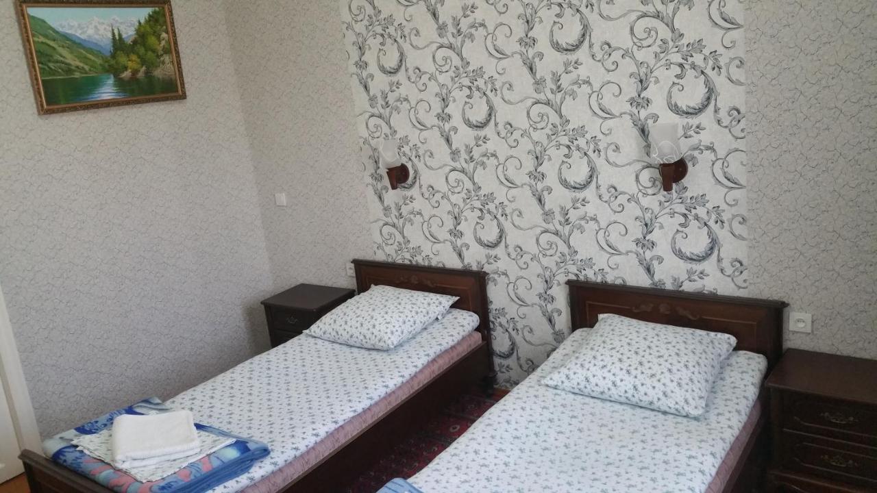 Gulnara Guesthouse Ташкент Экстерьер фото