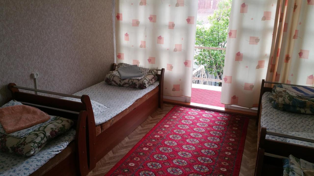 Gulnara Guesthouse Ташкент Экстерьер фото