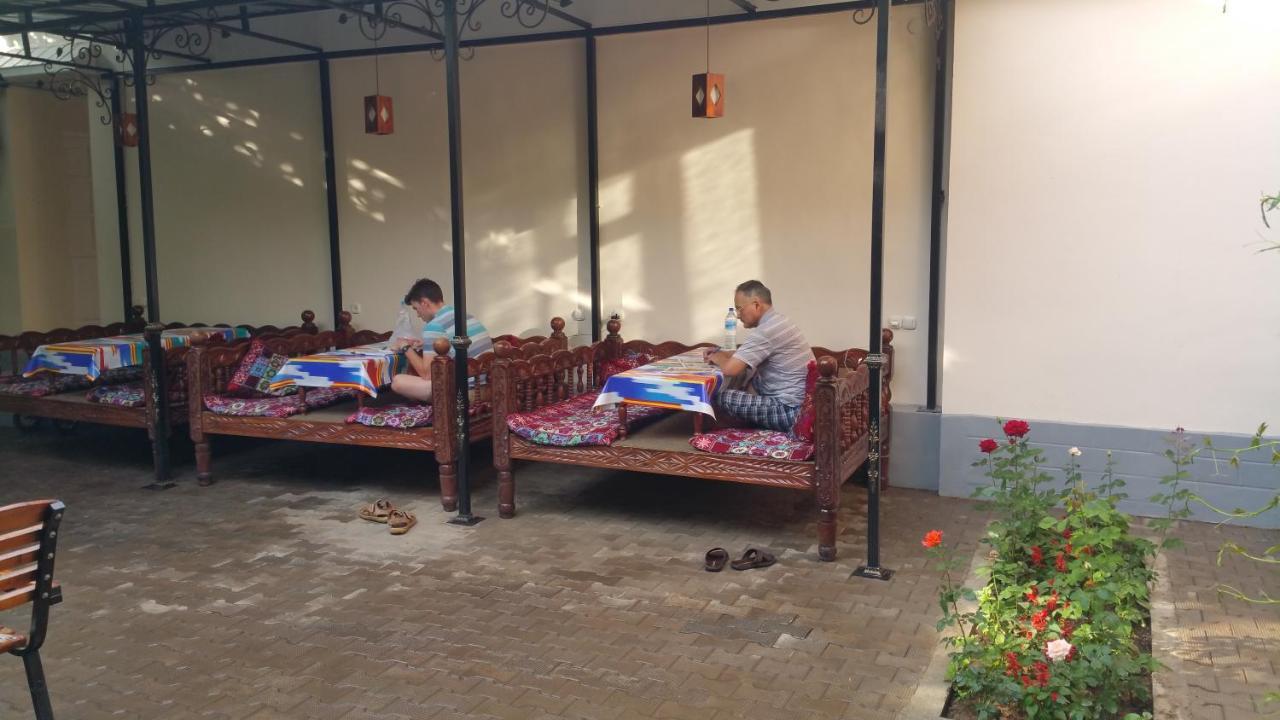 Gulnara Guesthouse Ташкент Экстерьер фото